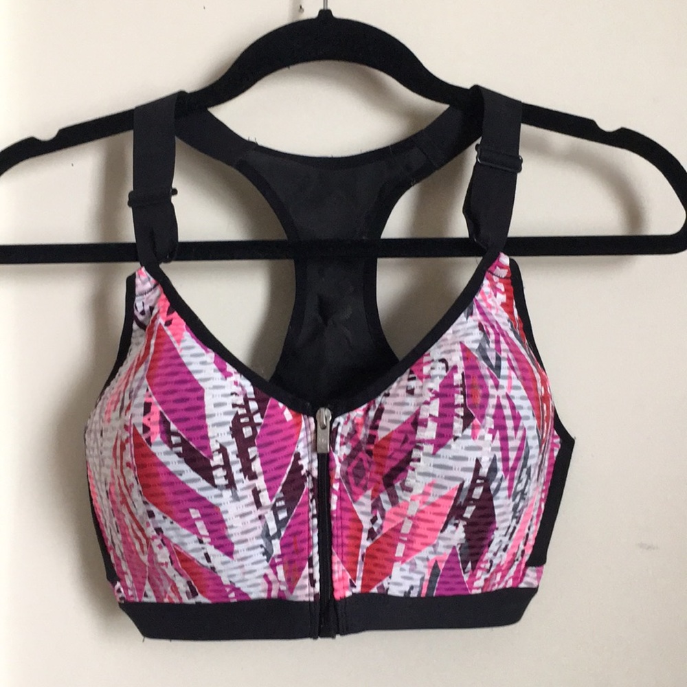 34D VS Sports Bra